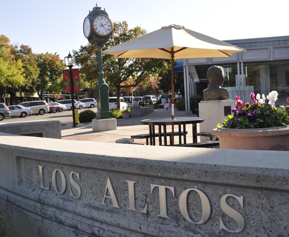 Welcome to Los ALtos Sign